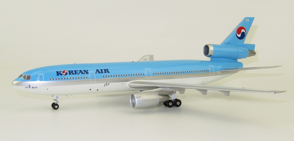 B Models B-DC10-KL-16 Douglas DC10-30 Korean Air HL7316 With Stan