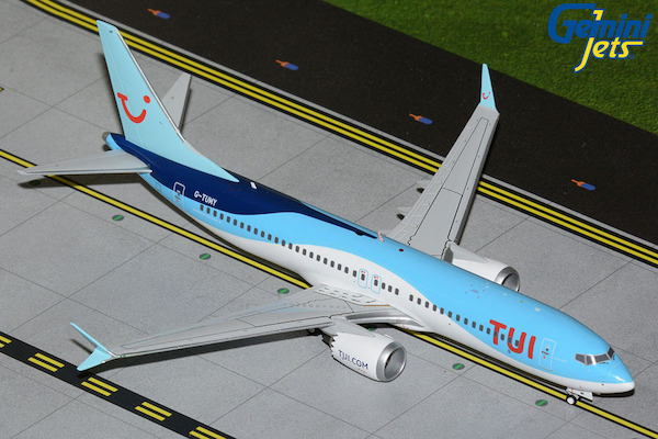 Boeing 737 MAX 8 Tui Airways G-TUMY Engine pylon broken. Repaired G2TOM1389