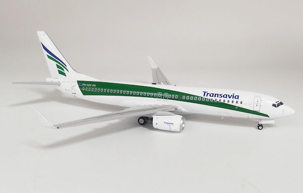 Boeing 737-800 Transavia PH-HZV Transavia titles missng on  port engine  LHSHV738-TXT