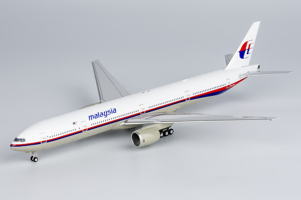 Boeing 777-300 Malaysia Airlines 9M-MSA  73045